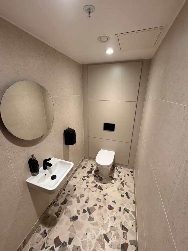 North West Renewables Manchester - Decarb Shower Block Centre City